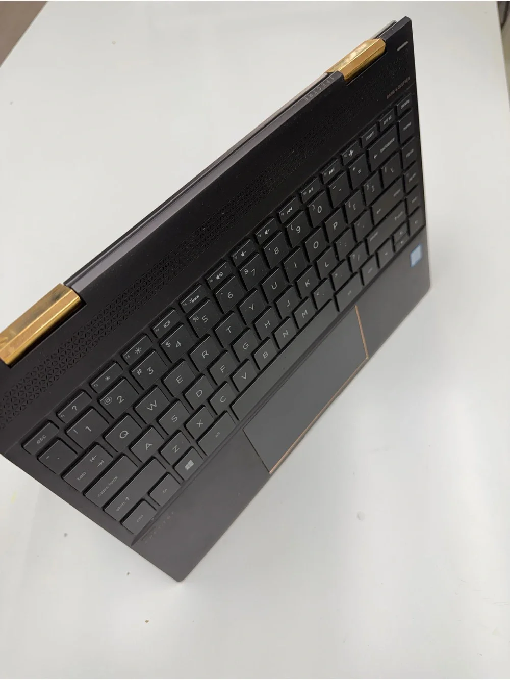 HP Spectre x360 15-EB1043DX